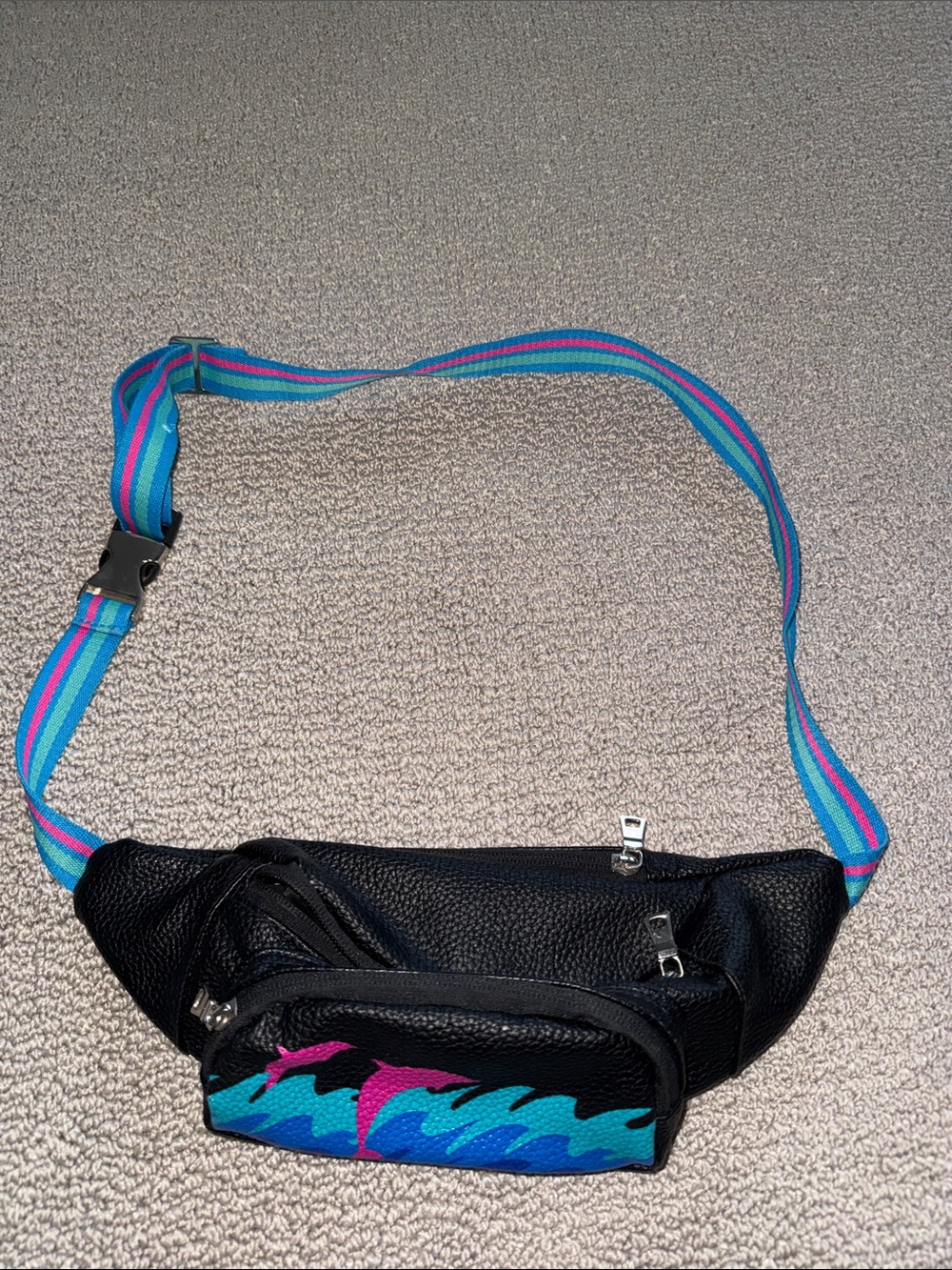 Pink Dolphin RARE Fanny pack with Belt that’s  Teal & Pink Accent